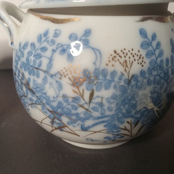 Vintage Asian Porcelain Blue and white floral Sugar and Creamer Set - Picture 11 of 14